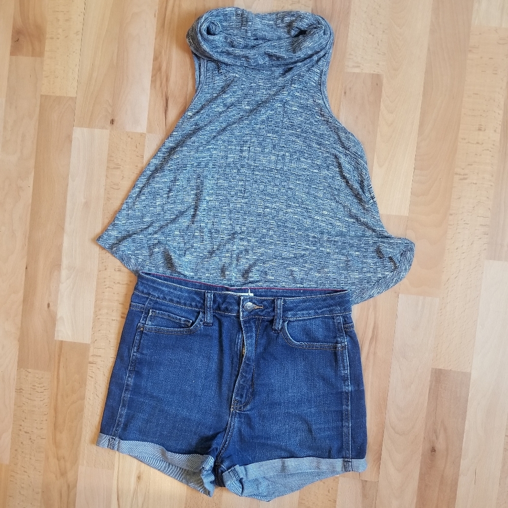 Mock Neck Crop Top Outfit!